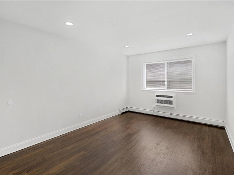 Gallery Photo 12